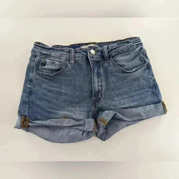 Kancan women's size 9/28 blue jean shorts with cuff rolled bottom - Picture 1 of 7